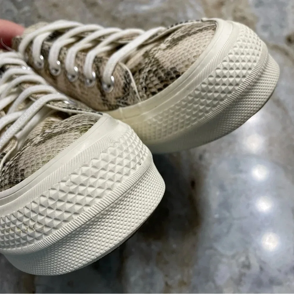 Converse Chuck Taylor All Star Wild Lift Low Top Thick Sole Snake Scales Pattern